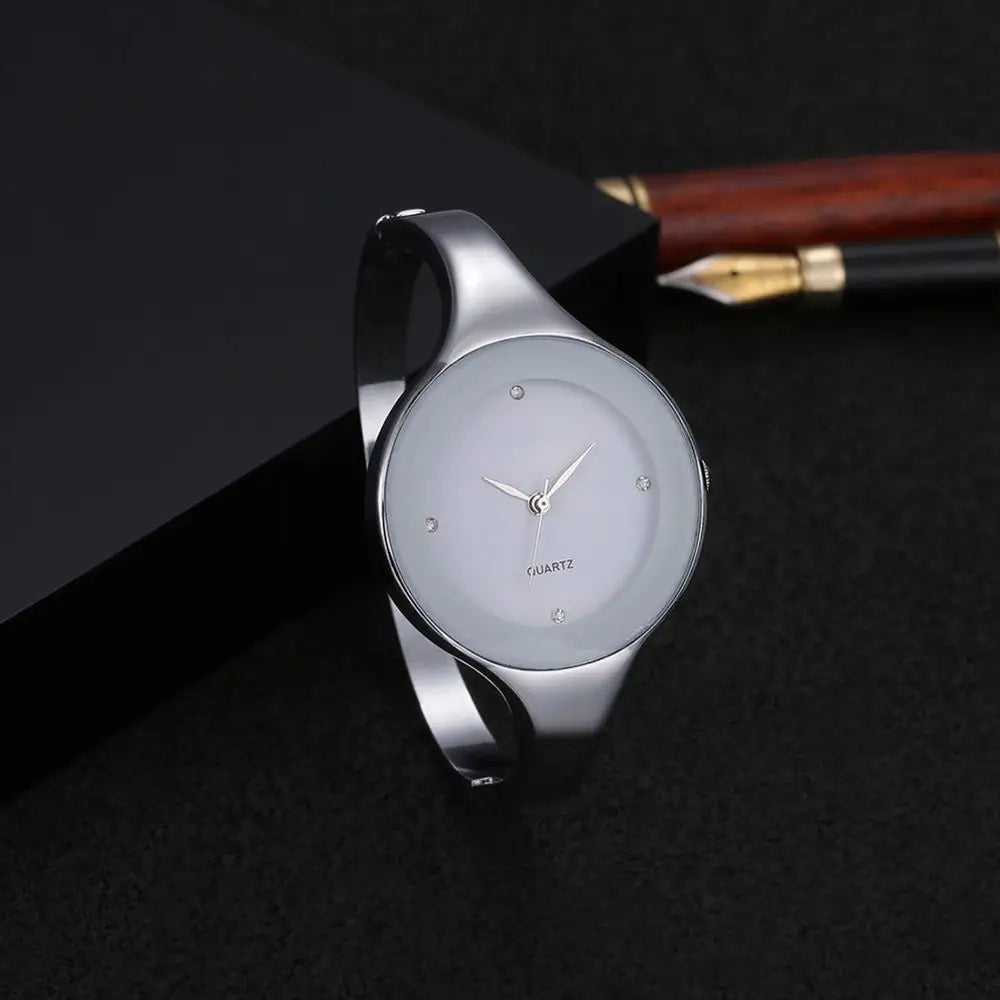 Women Quartz Bangle Watch