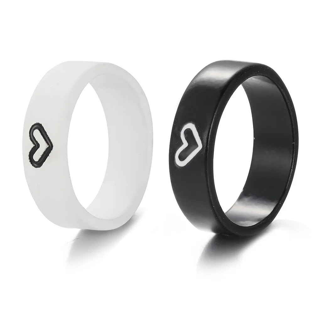 Simple Couple Rings Set