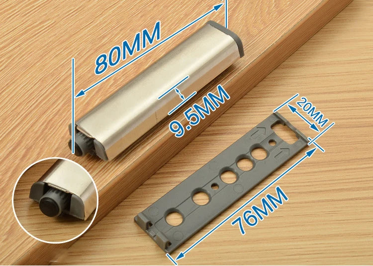 50137996788028|50137996820796|50137996853564