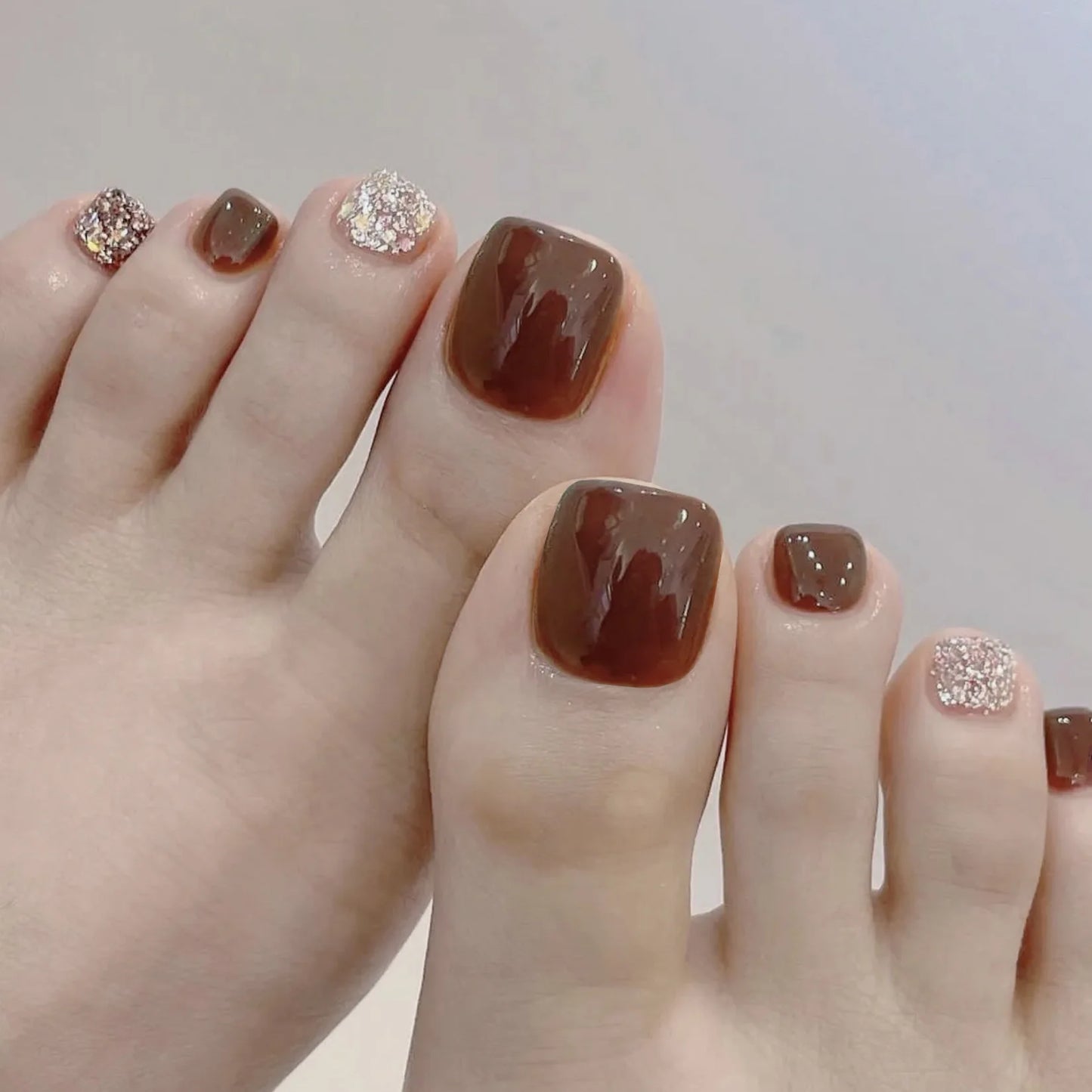 Full-Cover Nude Toe Nails