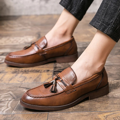 Fringed Pointed-Toe Boat Moccasins