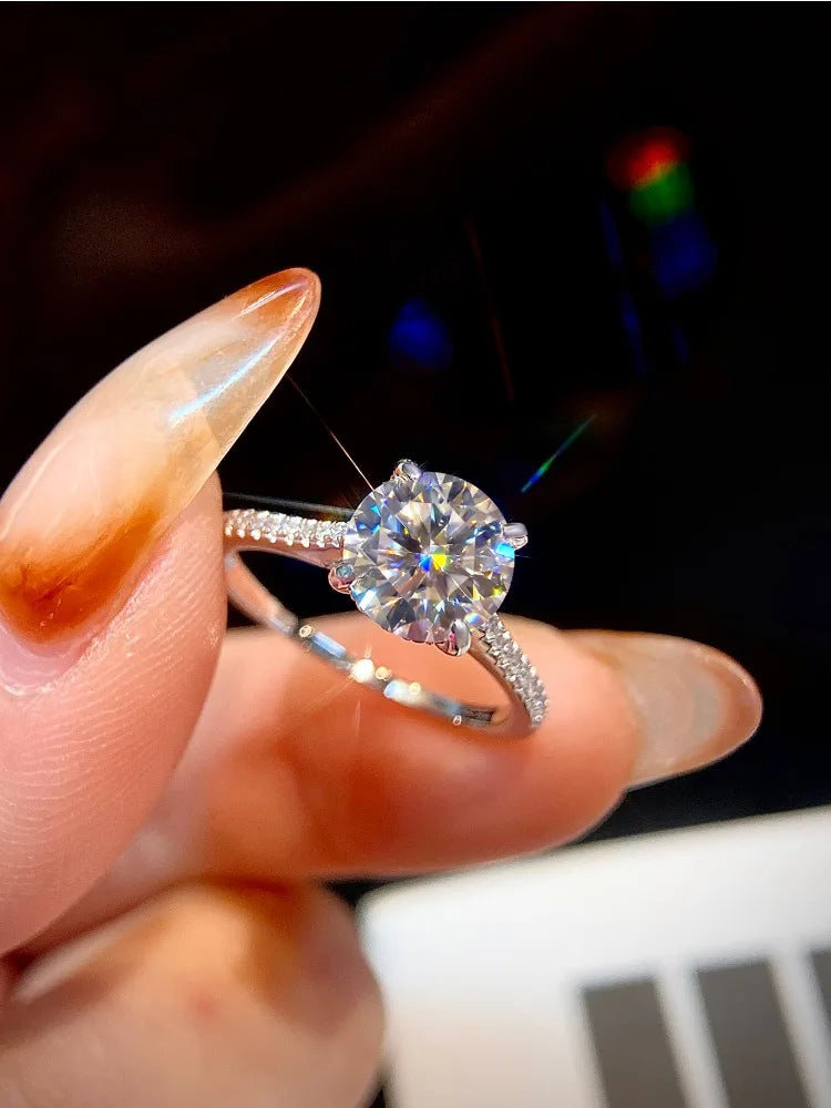 Round Moissanite Band Ring
