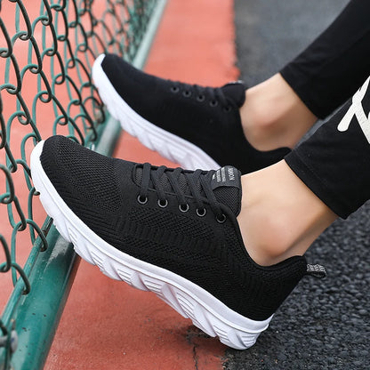 Maedef Lightweight Training Sneakers