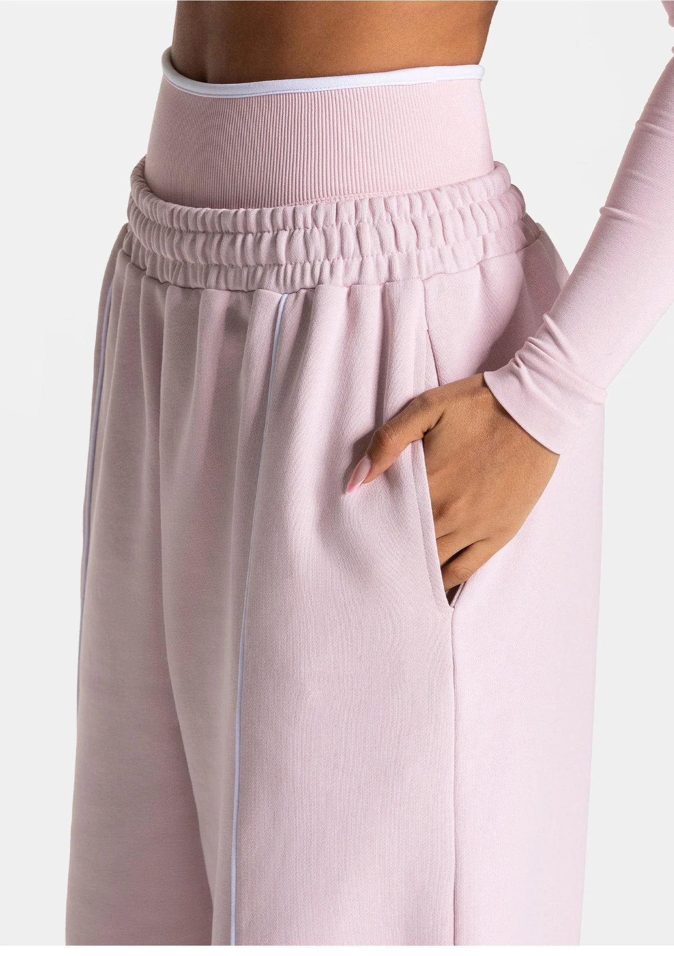 Sporty Wide Pants