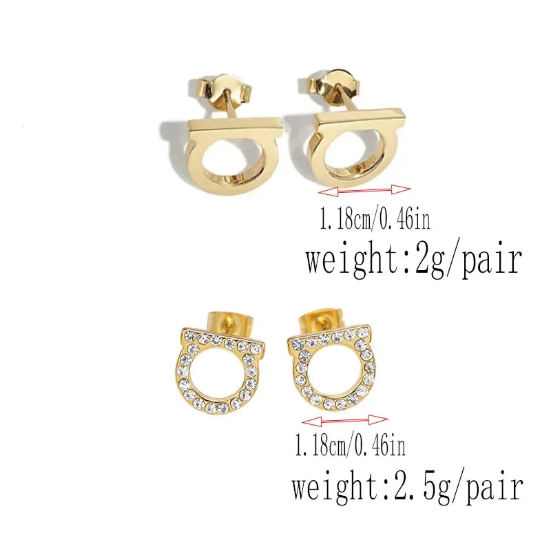 D-Shaped Stud Earrings