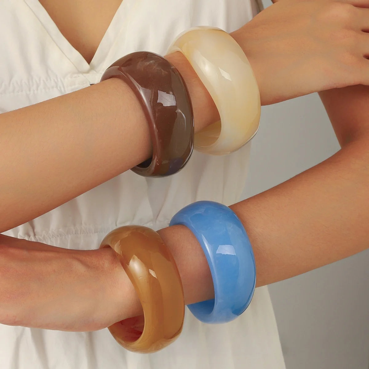 Fashion Irregular Acrylic Resin Bangles