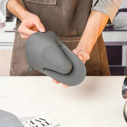 Silicone Dotted Slip-Resistant Glove Clip