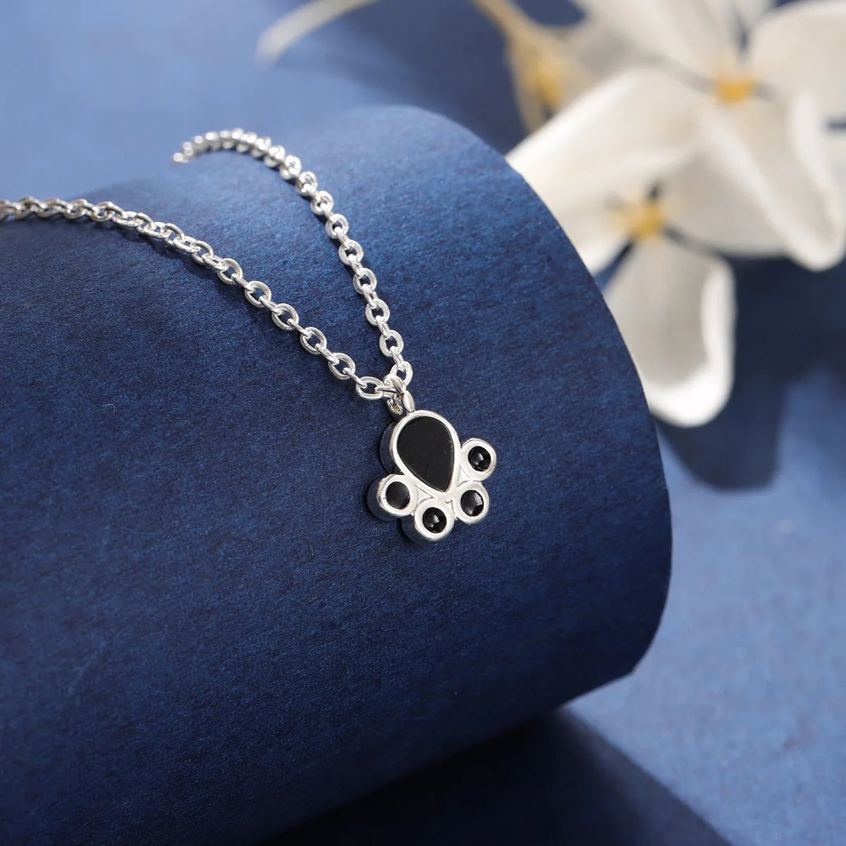 Animal Pendant Silver Necklace