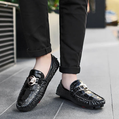 Crocodile Pattern Slip-On Shoes