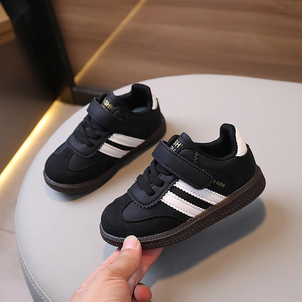 Children’s ergonomic sneakers