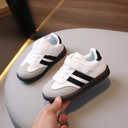 Children’s ergonomic sneakers