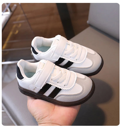 Children’s ergonomic sneakers