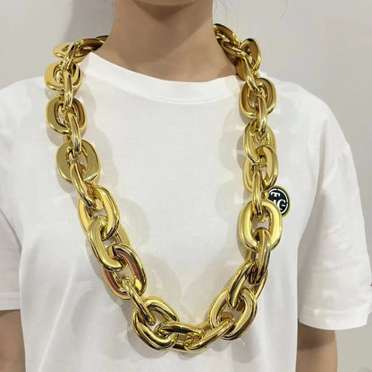 Wide Chunky Chain Necklace
