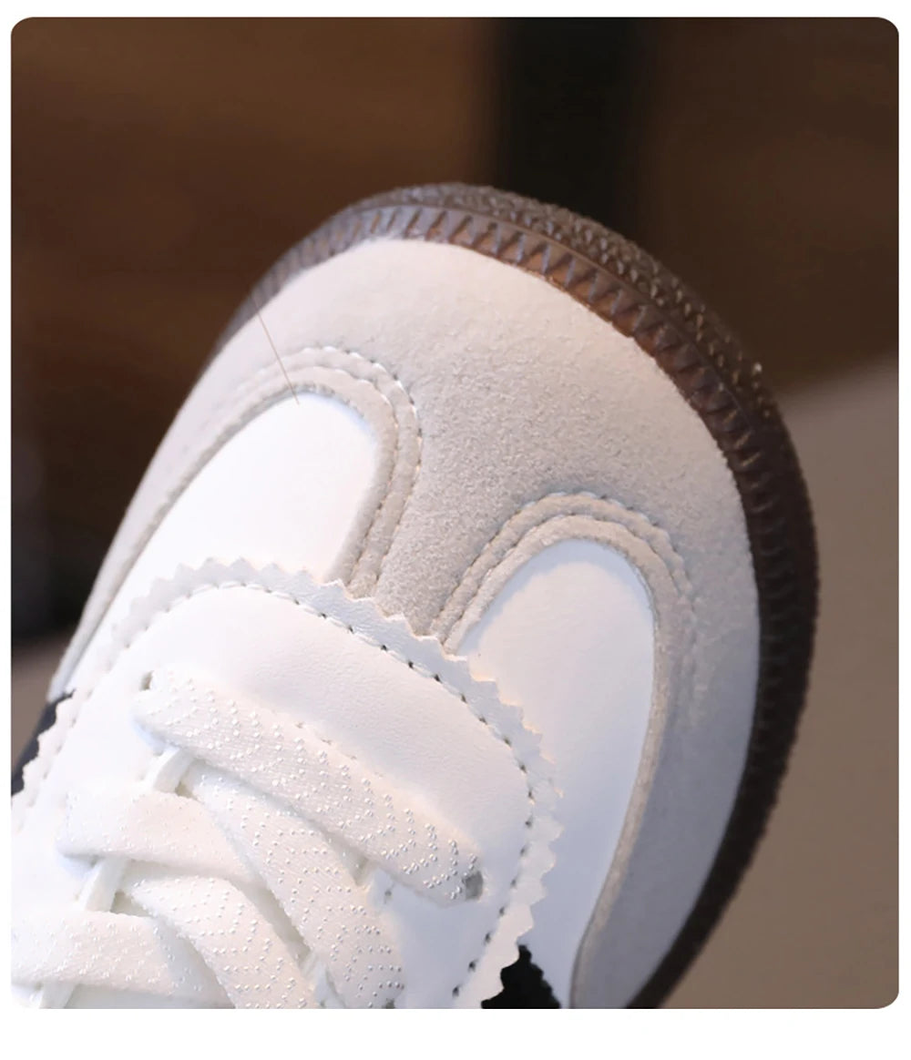 Children’s ergonomic sneakers