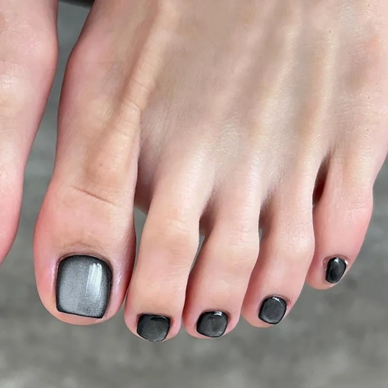Cat Eye Toe Press-On Nails