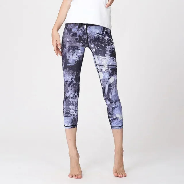 Cloud Hide Floral Push-Up Leggings