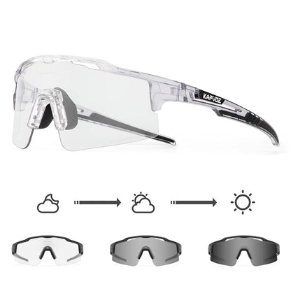 Photochromic Cycling Glasses