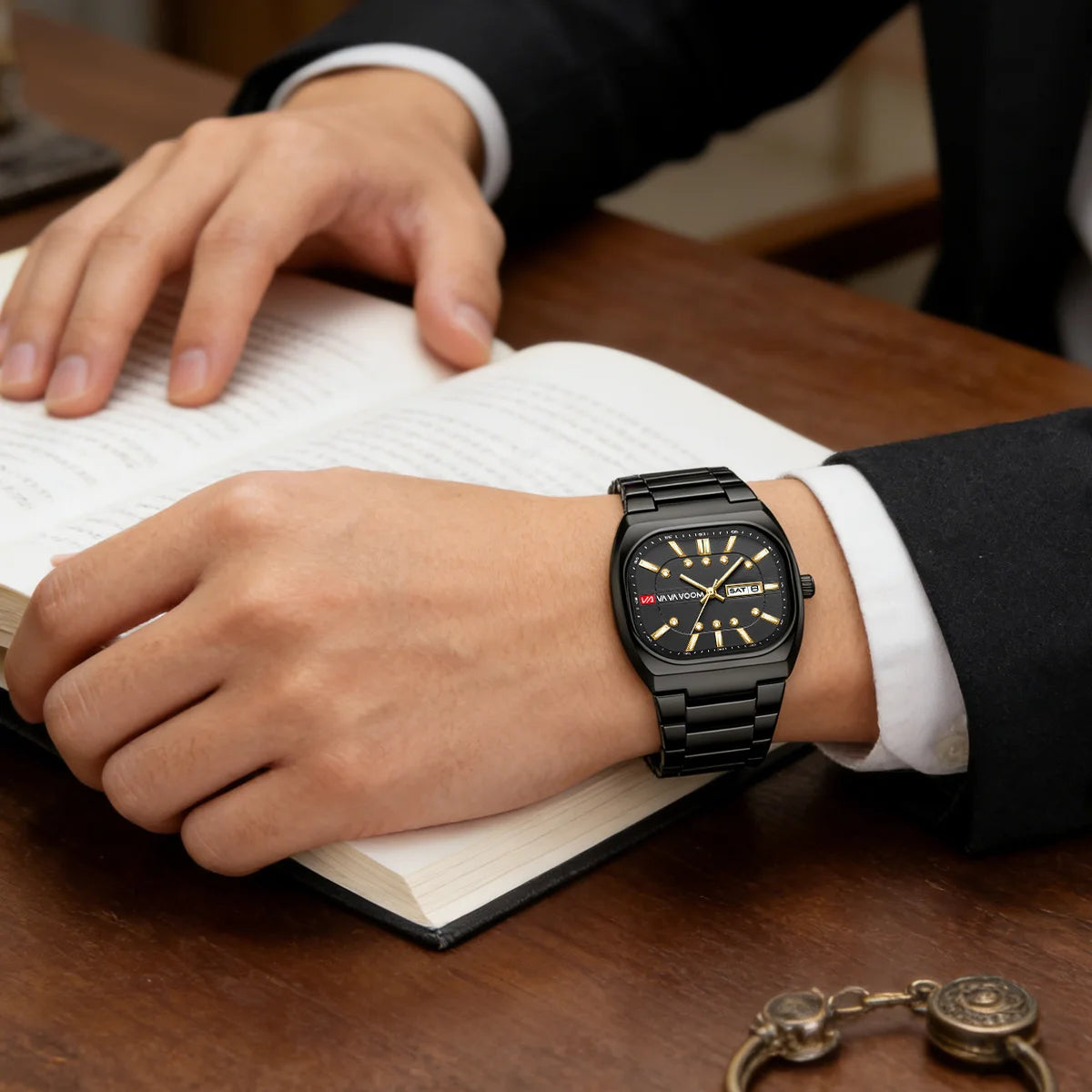Square Dial Diving Watch