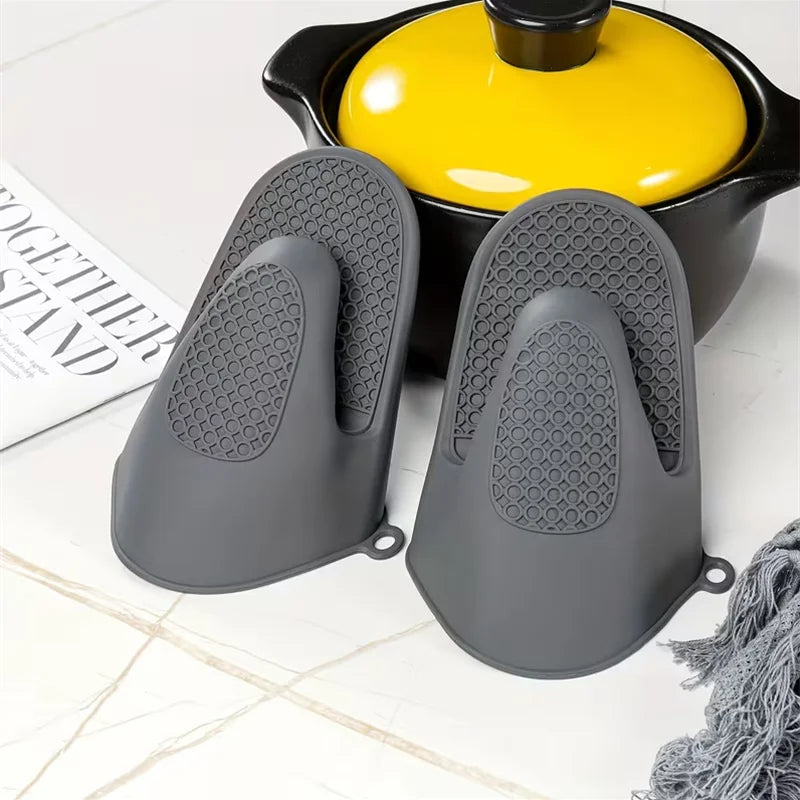 Silicone Dotted Slip-Resistant Glove Clip