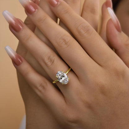 Oval Zircon Band Ring