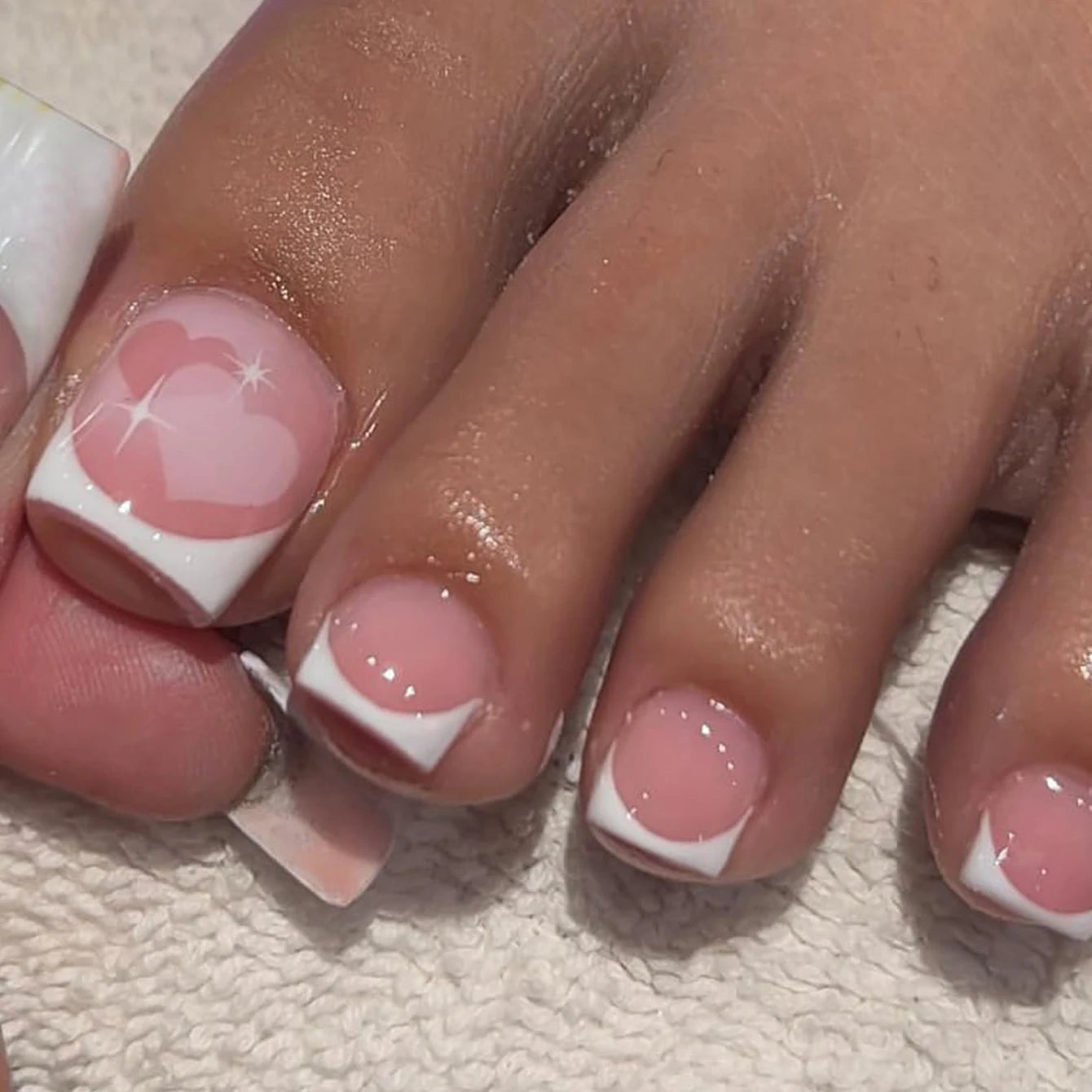 White Press-On Nail Set