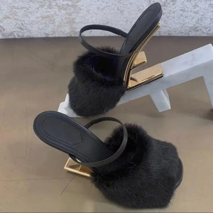Pointed PU Pumps