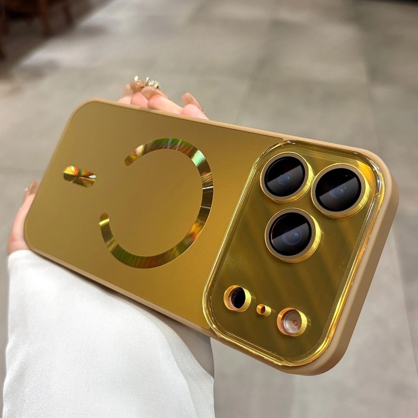 Fashion Magnetic Case for iPhone 17 Pro Max | 17 Pro | 16 Pro Max | 16 Pro | 15 Pro Max | 15 Pro