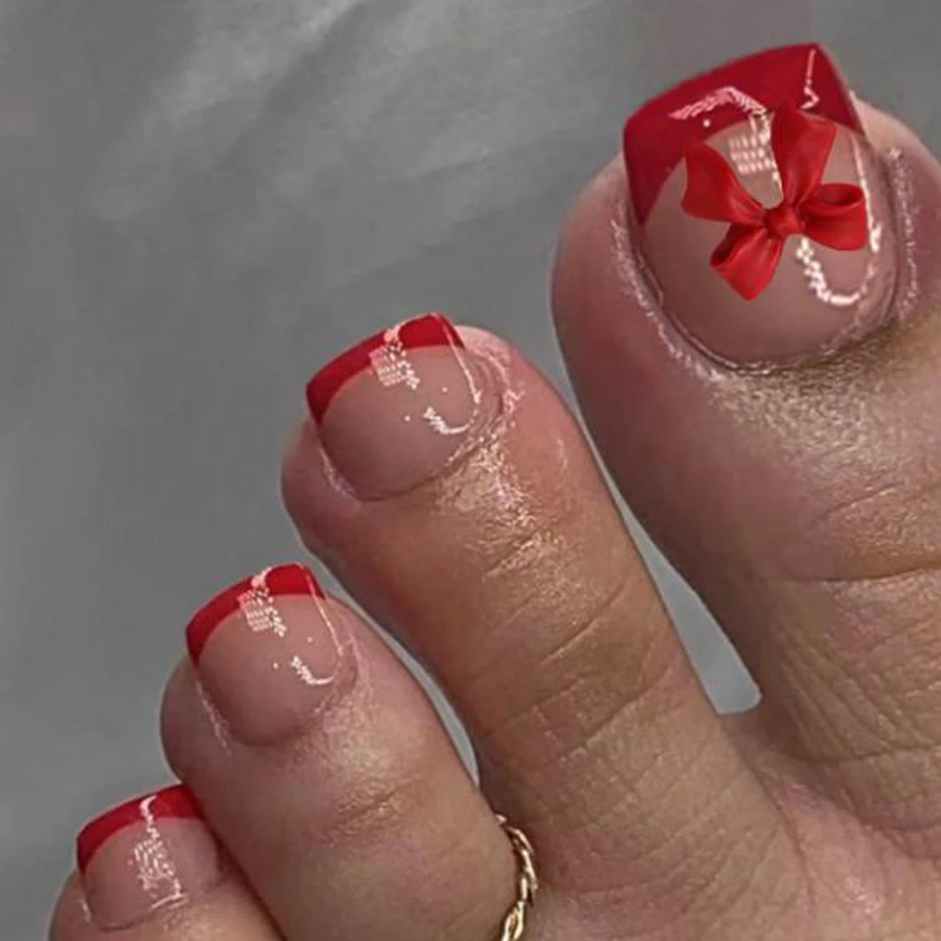White Press-On Nail Set