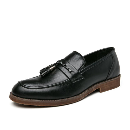 Fringed Pointed-Toe Boat Moccasins