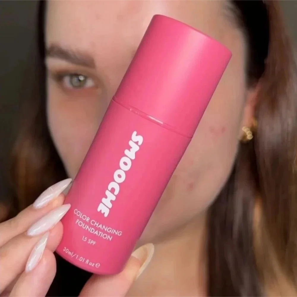 30ml SMOOCHE Color Changing Foundation - Self-Adjusting Shade