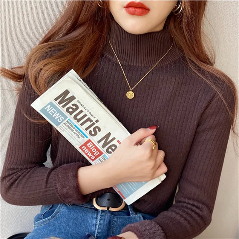 Women’s Turtleneck Sweater with Velvet Lining