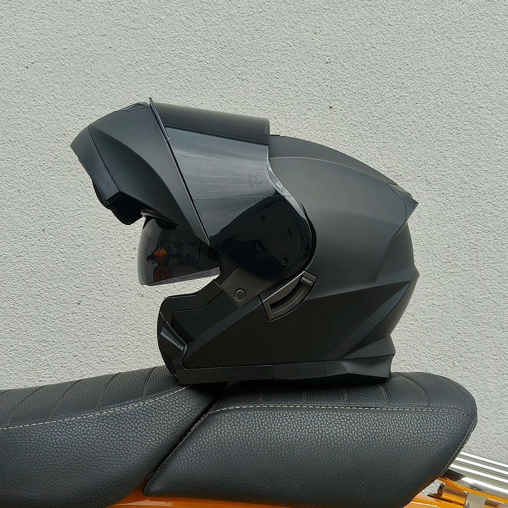 BLD-162 Double-Visor Flip-Up Helmet