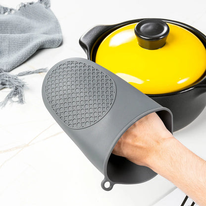 Silicone Dotted Slip-Resistant Glove Clip
