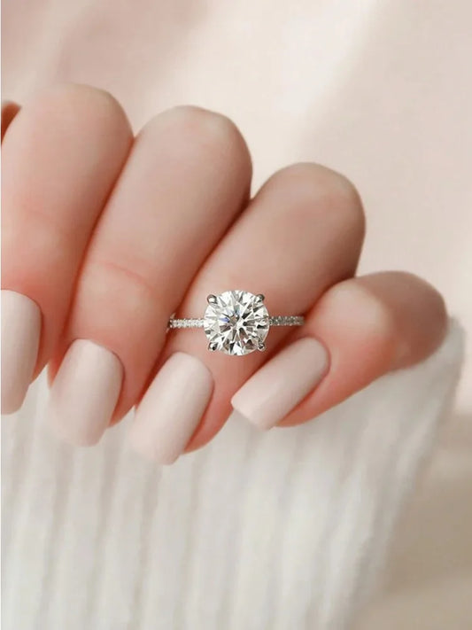 Round Moissanite Band Ring