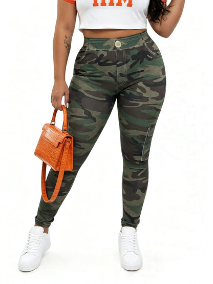 Plus Size Camo Cargo Leggings