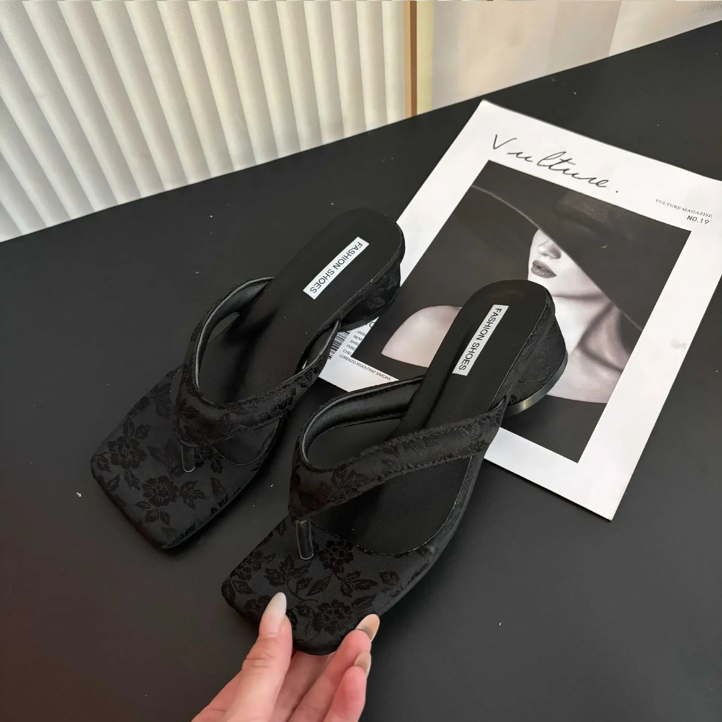 Flower Accent PU Slippers