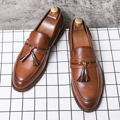 Fringed Pointed-Toe Boat Moccasins