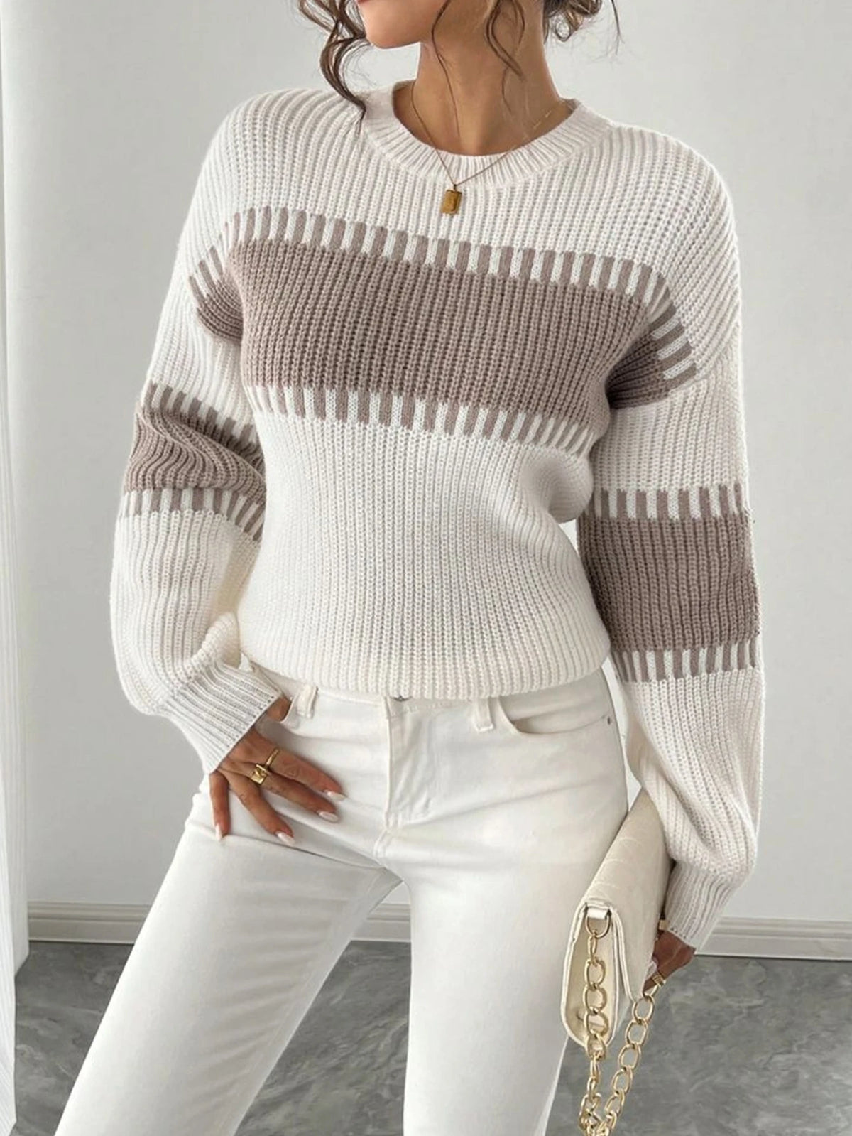Straight-Cut Round Neck Pullover