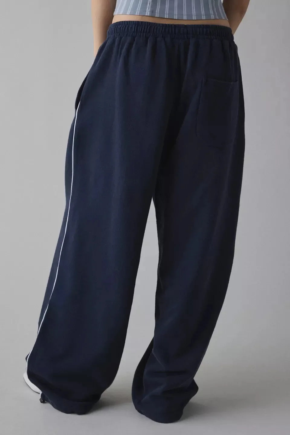 Floor Wide Jeans
