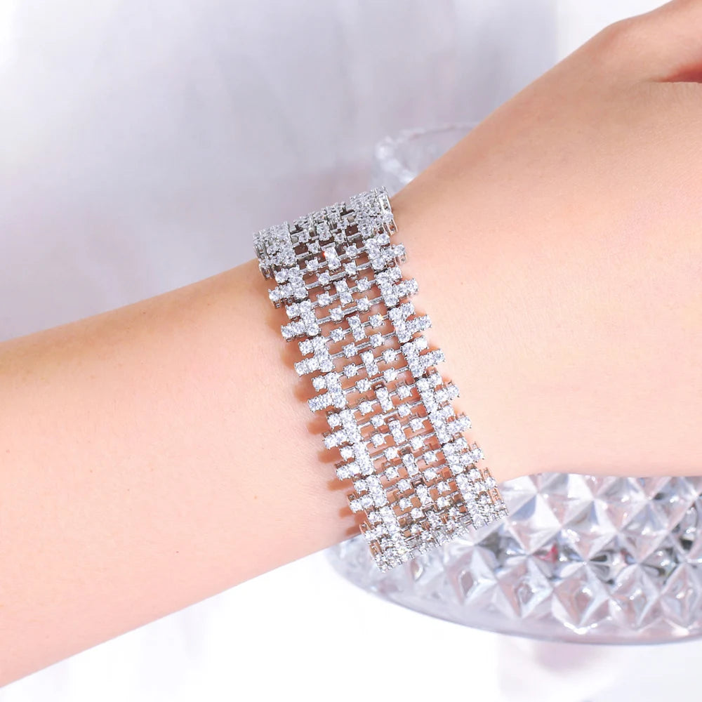 Vintage Zircon Round Bracelet