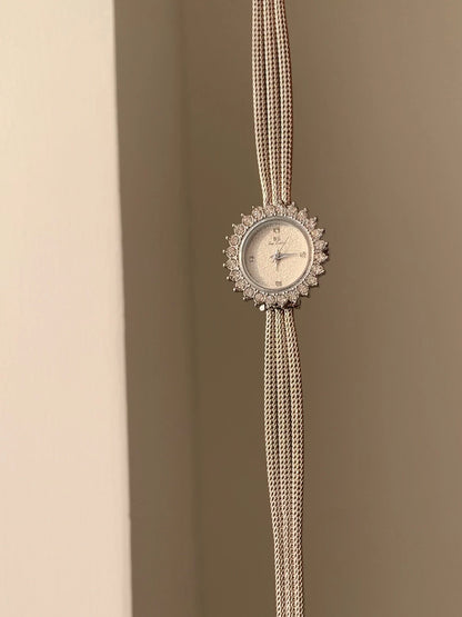Minimal Round Watch