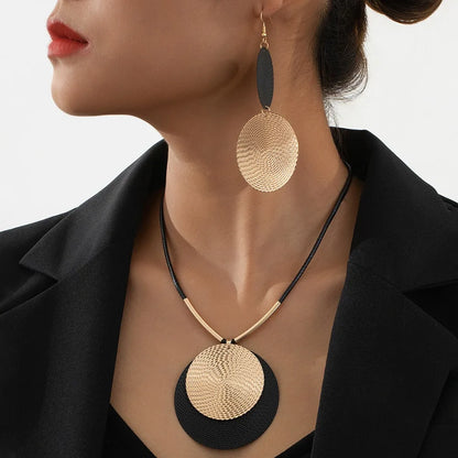 Large Round Vintage Pendant Necklace