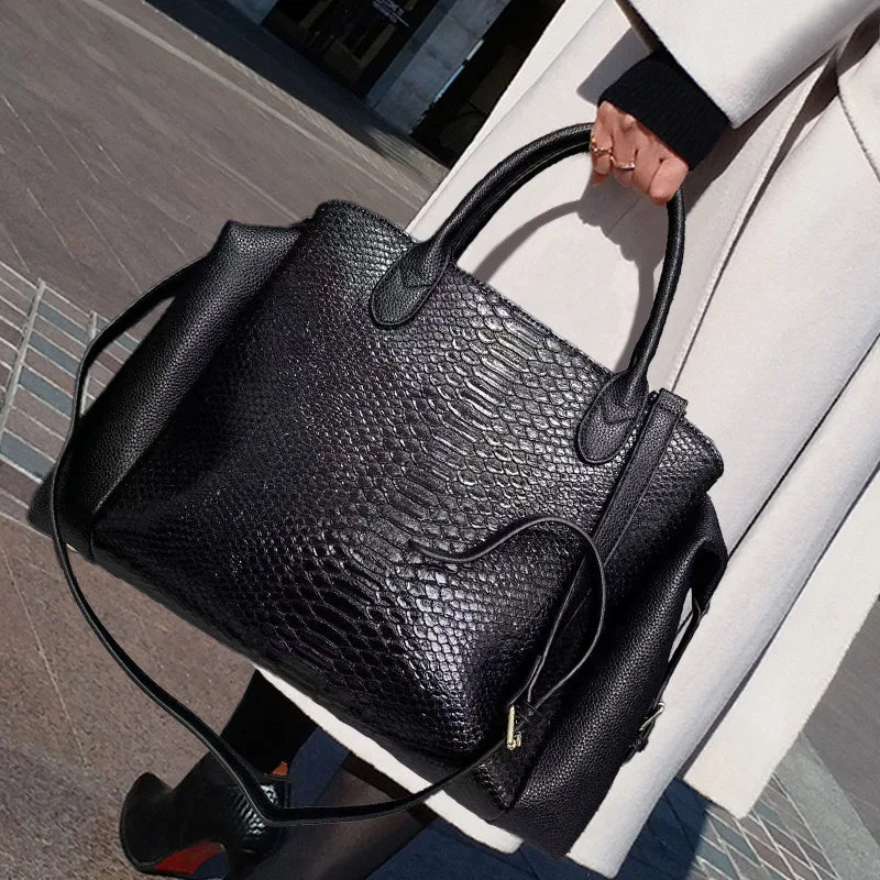 Polyester Solid Zipper Crossbody Bag